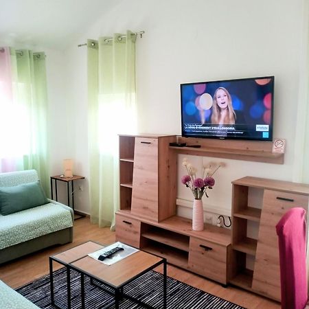 Apartmani Alma Pula Exteriér fotografie