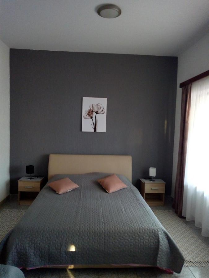 Apartmani Alma Pula Exteriér fotografie