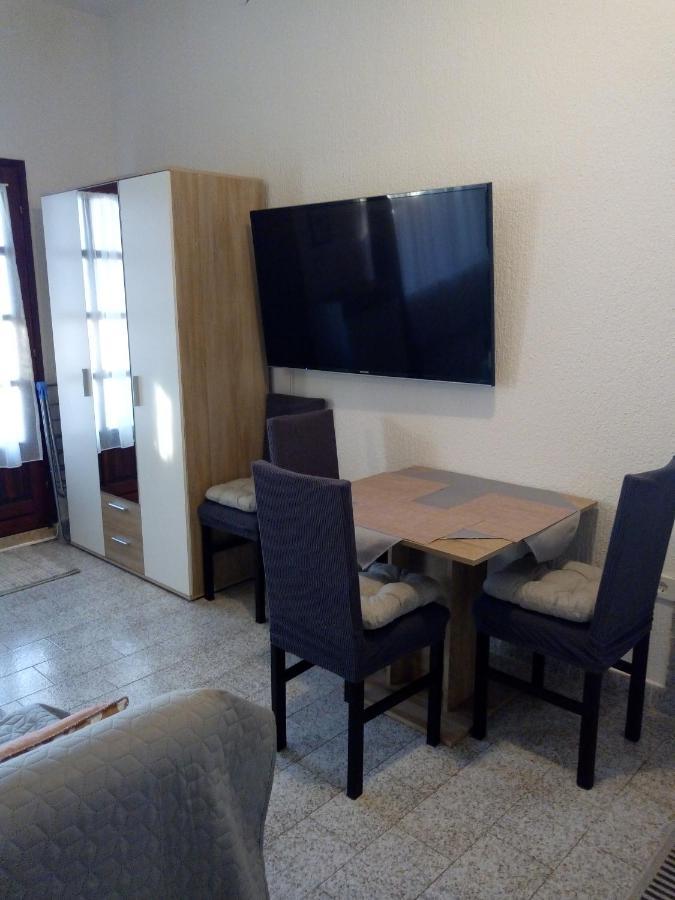 Apartmani Alma Pula Exteriér fotografie