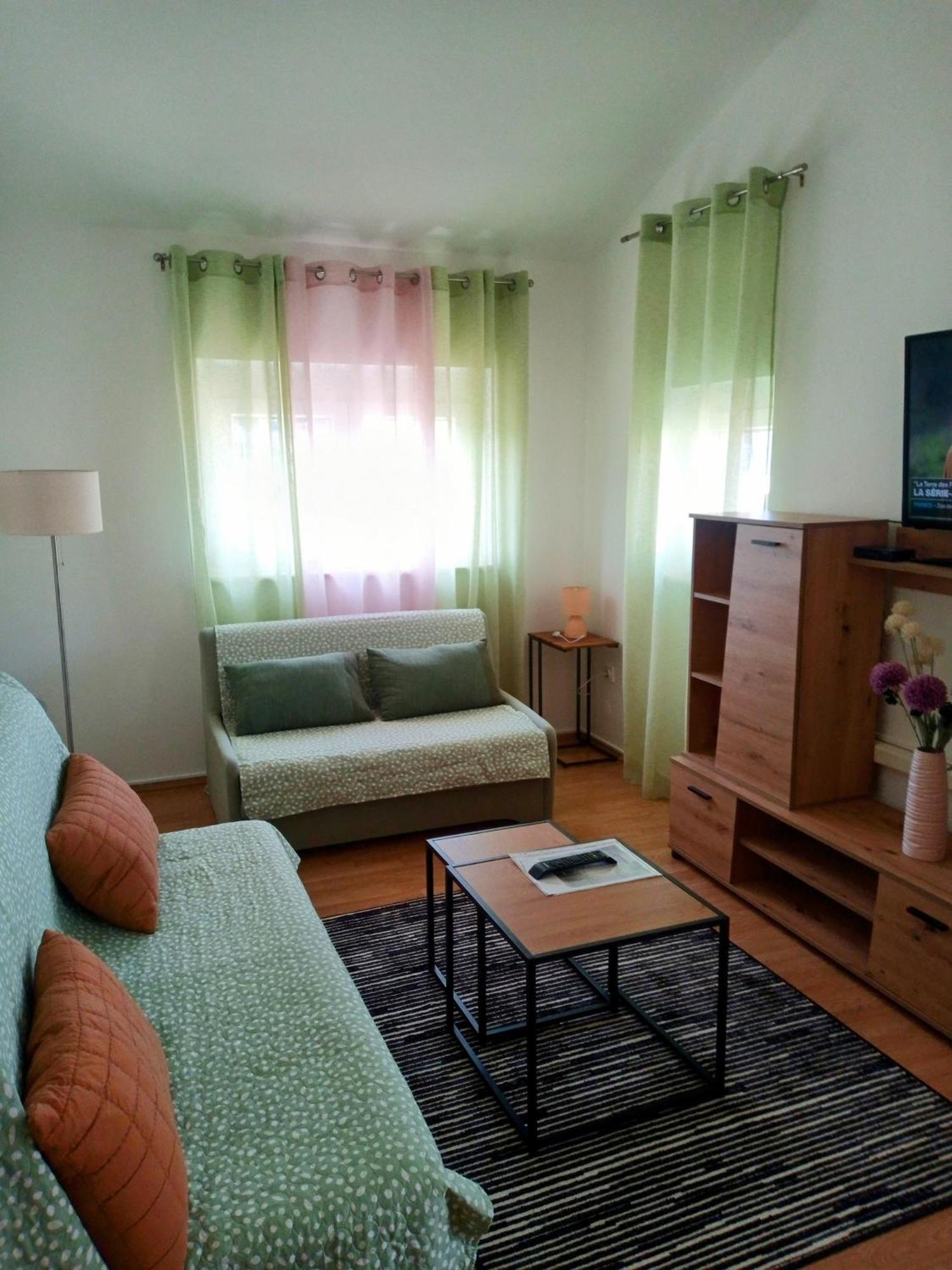 Apartmani Alma Pula Exteriér fotografie