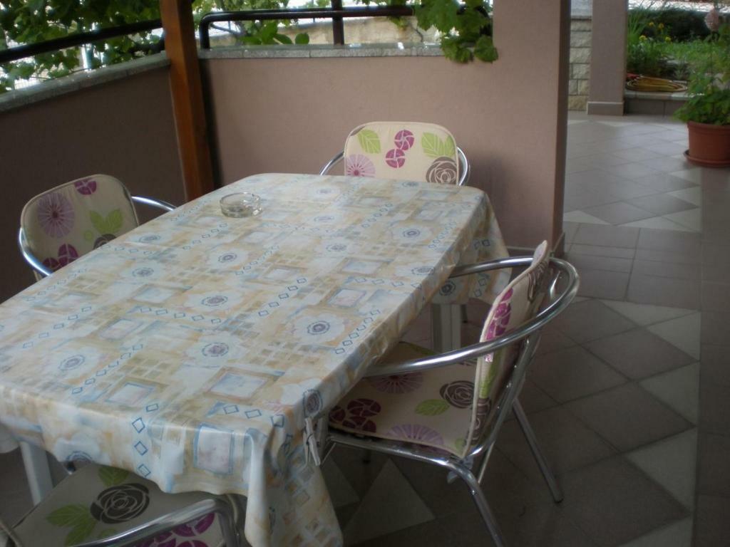 Apartmani Alma Pula Exteriér fotografie