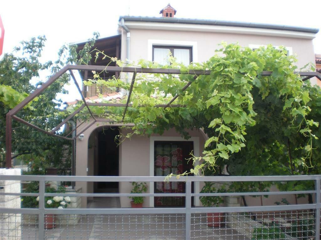 Apartmani Alma Pula Exteriér fotografie